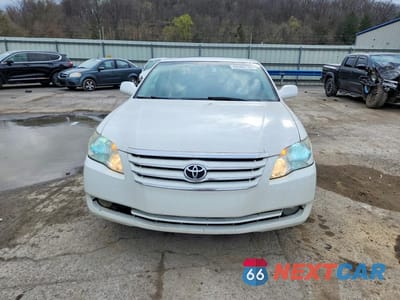 Piąte zdjęcie samochodu w środku: 2005 TOYOTA AVALON LIMITED VIN:4T1BK36B75U042982 - miniatura
