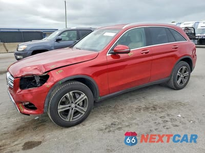 2016 MERCEDES-BENZ GLC 300 4MATIC WDC0G4KB5GF092015 - główne zdjęcie licytacji z USA - miniatura