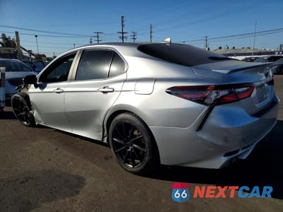 Drugie zdjęcie samochodu z przodu: 2021 TOYOTA CAMRY HYBRID SE VIN:4T1G31AK3MU567230 - miniatura