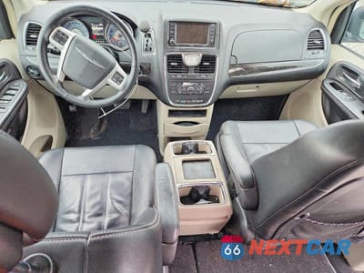 Zdjęcie 8 z 13 samochodu: 2015 CHRYSLER TOWN & COUNTRY TOURING VIN:2C4RC1BG6FR664607 - miniatura