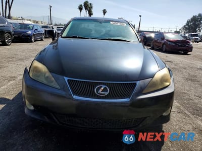 Piąte zdjęcie samochodu w środku: 2007 LEXUS IS 250 VIN:JTHBK262X75032523 - miniatura