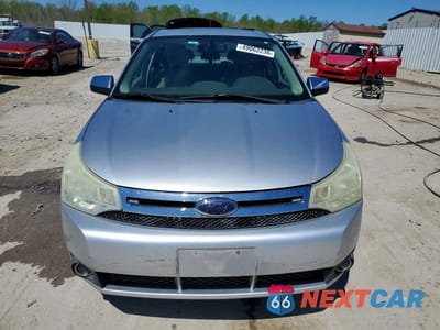 Piąte zdjęcie samochodu w środku: 2010 FORD FOCUS SEL VIN:1FAHP3HN1AW212040 - miniatura