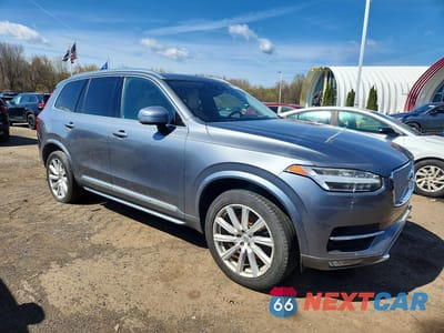 Czwarte zdjęcie samochodu z boku: 2016 VOLVO XC90 T6 VIN:YV4A22PLXG1023295 - miniatura