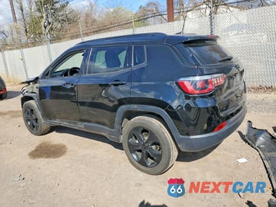 Drugie zdjęcie samochodu z przodu: 2020 JEEP COMPASS LATITUDE VIN:3C4NJDBBXLT229317 - miniatura