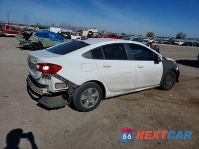 Trzecie zdjęcie samochodu z tyłu: 2017 CHEVROLET CRUZE LS VIN:1G1BC5SM2H7168909 - miniatura