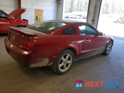 Trzecie zdjęcie samochodu z tyłu: 2008 FORD MUSTANG VIN:1ZVHT80N785132754 - miniatura