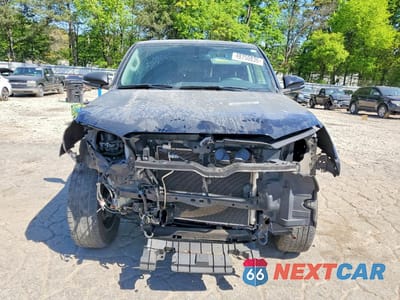 Piąte zdjęcie samochodu w środku: 2019 TOYOTA 4RUNNER LIMITED NIGHTSHADE VIN:JTEZU5JR8K5196213 - miniatura