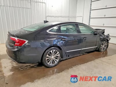 Trzecie zdjęcie samochodu z tyłu: 2018 BUICK LACROSSE PREMIUM VIN:1G4ZS5SS2JU123561 - miniatura
