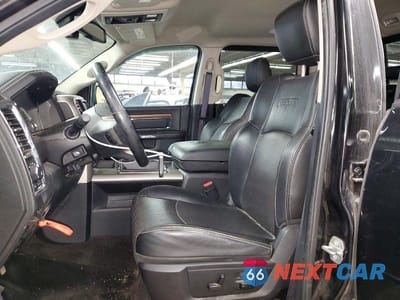 Zdjęcie 7 z 13 samochodu: 2015 RAM 1500 LARAMIE VIN:1C6RR7NT8FS707845 - miniatura