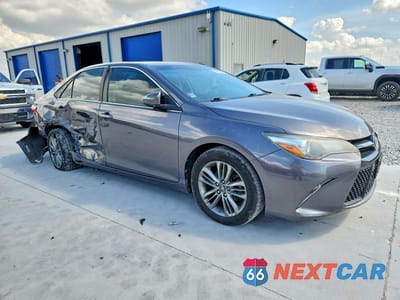 Czwarte zdjęcie samochodu z boku: 2017 TOYOTA CAMRY SE VIN:4T1BF1FK1HU371917 - miniatura