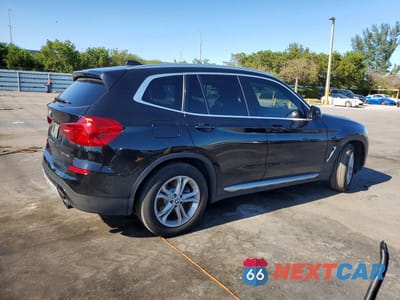 Trzecie zdjęcie samochodu z tyłu: 2019 BMW X3 SDRIVE30I VIN:5UXTR7C59KLR46990 - miniatura