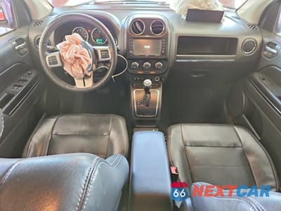 Zdjęcie 8 z 12 samochodu: 2011 JEEP COMPASS LIMITED VIN:1J4NF5FB9BD204800 - miniatura