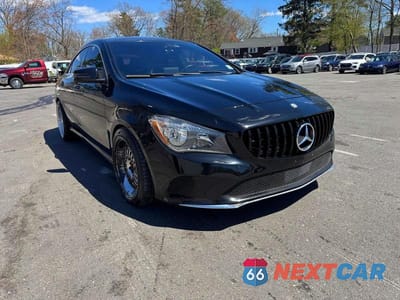 Czwarte zdjęcie samochodu z boku: 2017 MERCEDES-BENZ CLA 250 4MATIC VIN:WDDSJ4GB7HN470762 - miniatura