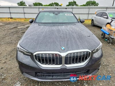 Piąte zdjęcie samochodu w środku: 2024 BMW 530 I VIN:WBA43FJ01RCS76965 - miniatura