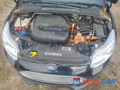 Zdjęcie 11 z 12 samochodu: 2018 FORD FOCUS BEV VIN:1FADP3R49JL225964 - miniatura