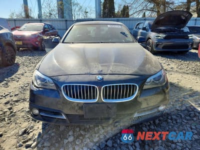 Piąte zdjęcie samochodu w środku: 2016 BMW 528 XI VIN:WBA5A7C51GG151172 - miniatura