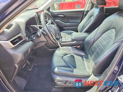 Zdjęcie 7 z 13 samochodu: 2021 TOYOTA HIGHLANDER XLE VIN:5TDHZRBH3MS160666 - miniatura