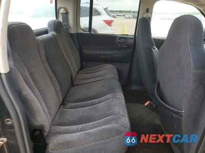 Zdjęcie 10 z 12 samochodu: 2004 DODGE DAKOTA QUAD SPORT VIN:1D7HL38N34S769037 - miniatura