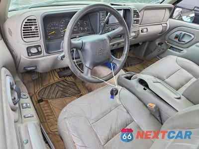 Zdjęcie 8 z 11 samochodu: 1999 CHEVROLET TAHOE K1500 VIN:3GNEK18RXXG218193 - miniatura