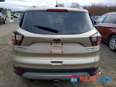 Zdjęcie 6 z 13 samochodu: 2017 FORD ESCAPE TITANIUM VIN:1FMCU9J97HUD80568 - miniatura