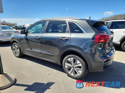 Drugie zdjęcie samochodu z przodu: 2022 KIA NIRO EV S VIN:KNDCC3LG6N5159744 - miniatura