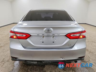 Zdjęcie 6 z 12 samochodu: 2018 TOYOTA CAMRY LE VIN:4T1B11HK5JU090351 - miniatura