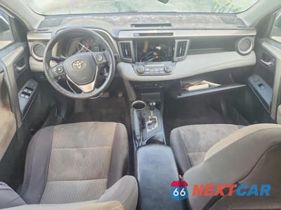 Zdjęcie 8 z 13 samochodu: 2014 TOYOTA RAV4 XLE VIN:2T3WFREV8EW105602 - miniatura