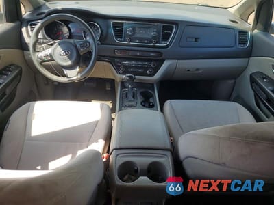 Zdjęcie 8 z 12 samochodu: 2016 KIA SEDONA LX VIN:KNDMB5C16G6185451 - miniatura