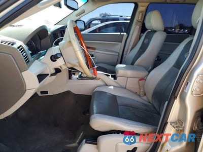 Zdjęcie 7 z 11 samochodu: 2006 JEEP GRAND CHEROKEE OVERLAND VIN:1J8HR68276C358472 - miniatura