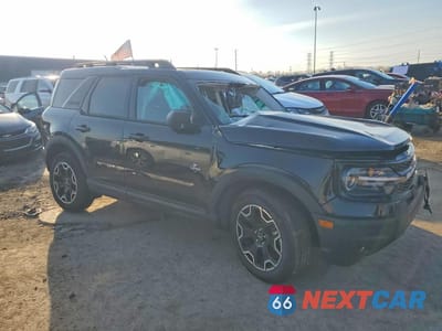 Czwarte zdjęcie samochodu z boku: 2025 FORD BRONCO SPORT OUTER BANKS VIN:3FMCR9CN0SRE08219 - miniatura