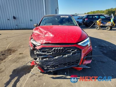 Piąte zdjęcie samochodu w środku: 2024 AUDI S3 PREMIUM PLUS VIN:WAUH3DGY3RA046259 - miniatura