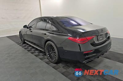 Trzecie zdjęcie samochodu z tyłu: 2021 MERCEDES-BENZ S 580 4MATIC VIN:W1K6G7GB0MA040705 - miniatura