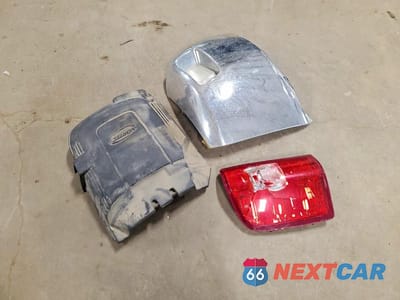 Zdjęcie 12 z 13 samochodu: 2007 CHEVROLET SILVERADO K3500 VIN:1GCHK34K07E538866 - miniatura