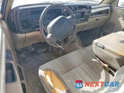 Zdjęcie 8 z 12 samochodu: 1995 DODGE RAM 3500 VIN:3B7MC33W9SM168150 - miniatura