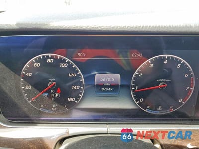 Zdjęcie 9 z 13 samochodu: 2019 MERCEDES-BENZ E 300 VIN:WDDZF4JBXKA662927 - miniatura