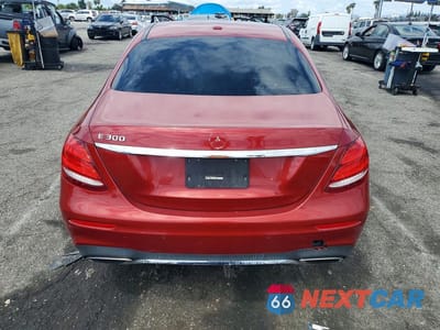 Zdjęcie 6 z 12 samochodu: 2017 MERCEDES-BENZ E 300 VIN:WDDZF4JB8HA031165 - miniatura