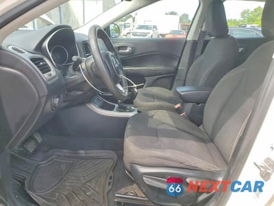 Zdjęcie 7 z 13 samochodu: 2018 JEEP COMPASS SPORT VIN:3C4NJCAB2JT263292 - miniatura