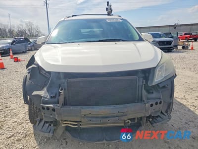 Piąte zdjęcie samochodu w środku: 2014 CHEVROLET TRAVERSE LT VIN:1GNKRHKD4EJ110989 - miniatura
