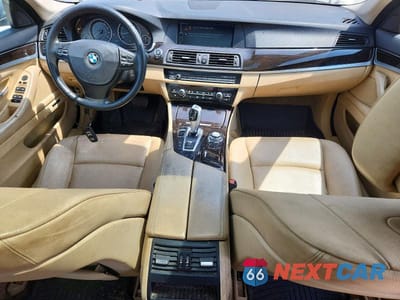 Zdjęcie 8 z 11 samochodu: 2012 BMW 528 XI VIN:WBAXH5C55CDW10692 - miniatura