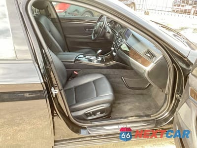 Piąte zdjęcie samochodu w środku: 2016 BMW 528 I VIN:WBA5A5C54GG348888 - miniatura