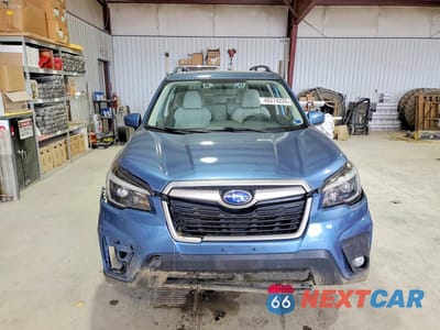 Piąte zdjęcie samochodu w środku: 2021 SUBARU FORESTER PREMIUM VIN:JF2SKAJCXMH414171 - miniatura