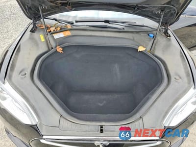 Zdjęcie 12 z 13 samochodu: 2015 TESLA MODEL S VIN:5YJSA1E23FF116082 - miniatura