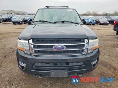 Piąte zdjęcie samochodu w środku: 2015 FORD EXPEDITION XLT VIN:1FMJU1JT7FEF36748 - miniatura