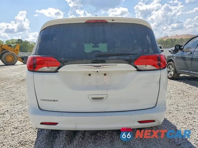 Zdjęcie 6 z 13 samochodu: 2020 CHRYSLER VOYAGER LXI VIN:2C4RC1DG7LR156669 - miniatura