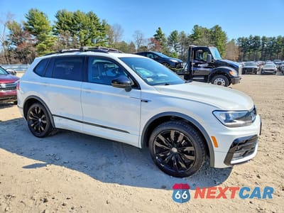 Czwarte zdjęcie samochodu z boku: 2020 VOLKSWAGEN TIGUAN SE VIN:3VV2B7AX3LM056976 - miniatura