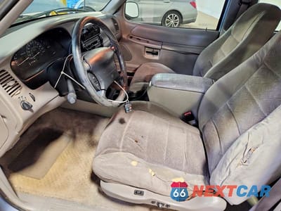 Zdjęcie 7 z 12 samochodu: 1998 FORD EXPLORER VIN:1FMYU24E7WUD01399 - miniatura