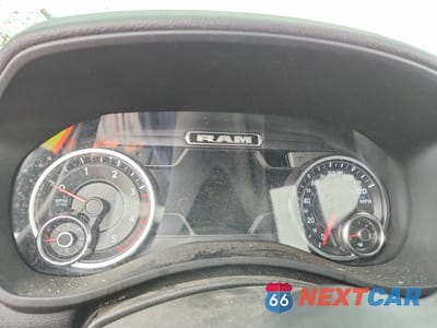 Zdjęcie 9 z 13 samochodu: 2024 RAM 3500 LARAMIE 4WD 6.7L V8 TDSL VIN:3C63RRML9RG190683 - miniatura