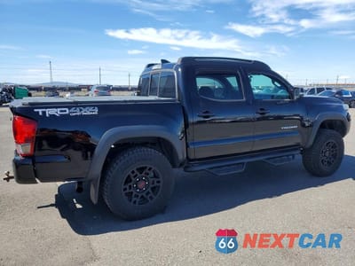 Trzecie zdjęcie samochodu z tyłu: 2016 TOYOTA TACOMA TRD OFF-ROAD VIN:5TFCZ5AN3GX011232 - miniatura