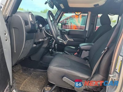 Zdjęcie 7 z 12 samochodu: 2017 JEEP WRANGLER UNLIMITED SPORT VIN:1C4HJWDG3HL670971 - miniatura