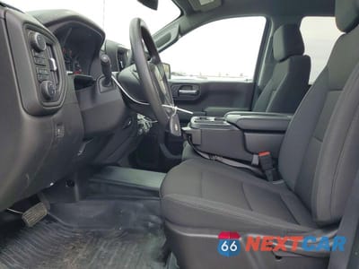 Zdjęcie 7 z 12 samochodu: 2025 CHEVROLET SILVERADO K1500 VIN:1GCPKAEK3SZ270461 - miniatura